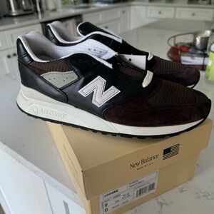 Brand new New Balance sneakers!